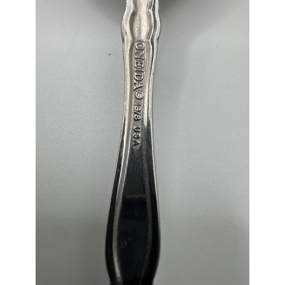 Oneida Royal Chippendale Stainless Teaspoons Set of 5 USA 18/8 Glossy 6 inch
